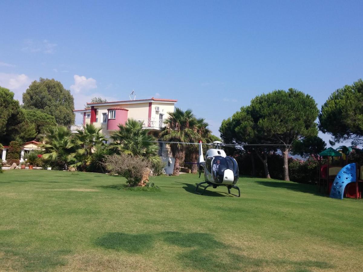 Irida Beach Resort Suites キパリシア エクステリア 写真