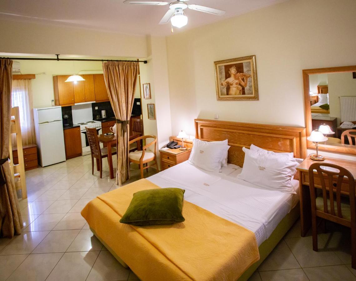 Irida Beach Resort Suites キパリシア エクステリア 写真