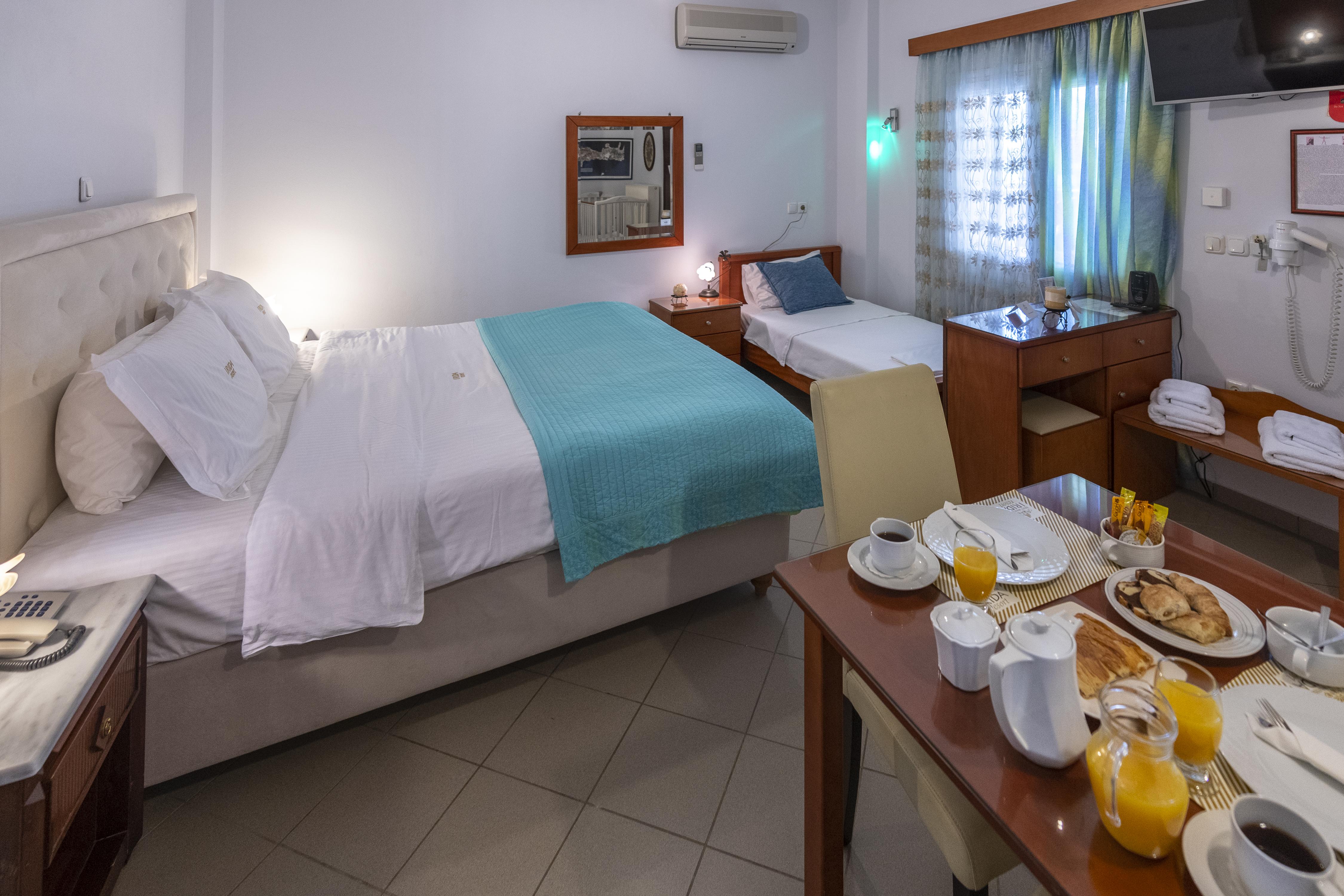 Irida Beach Resort Suites キパリシア エクステリア 写真