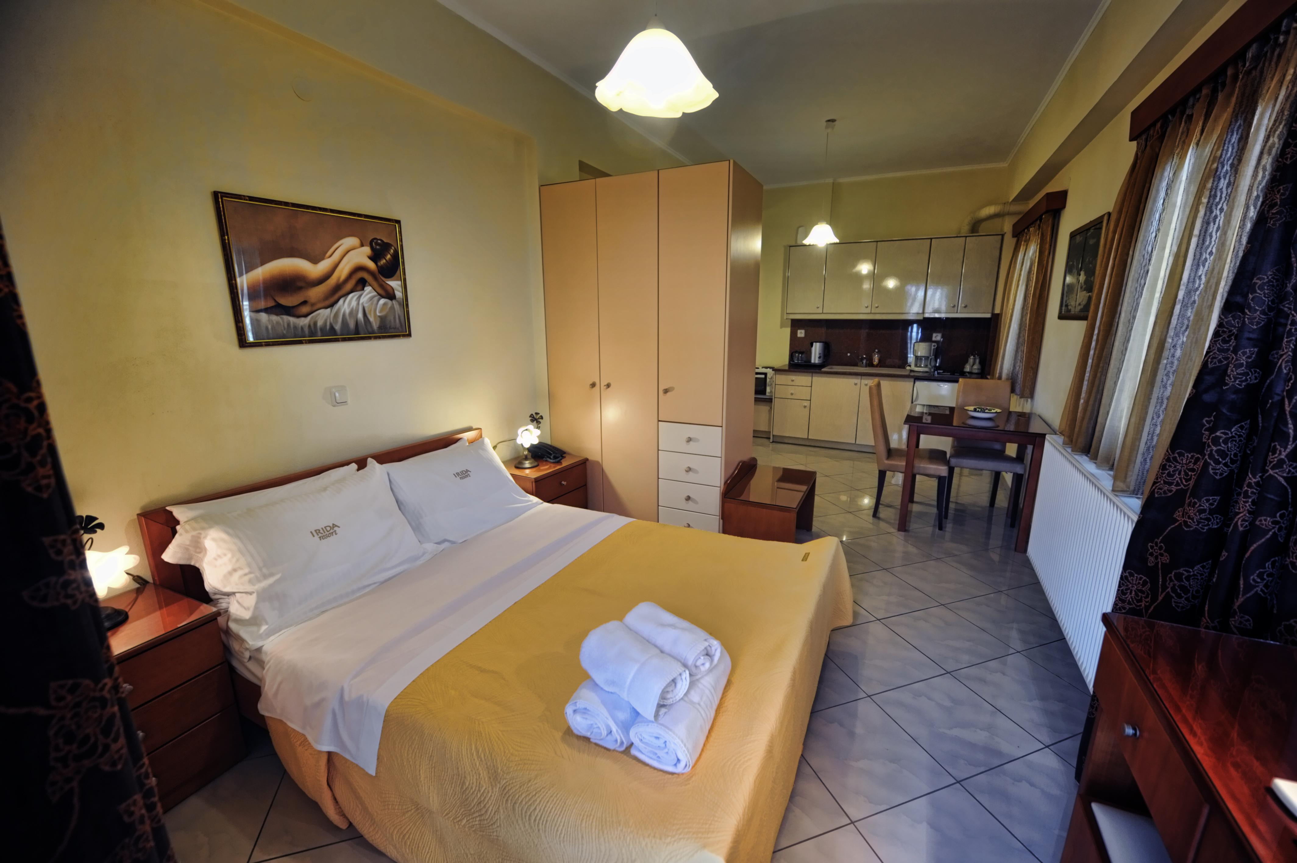Irida Beach Resort Suites キパリシア エクステリア 写真