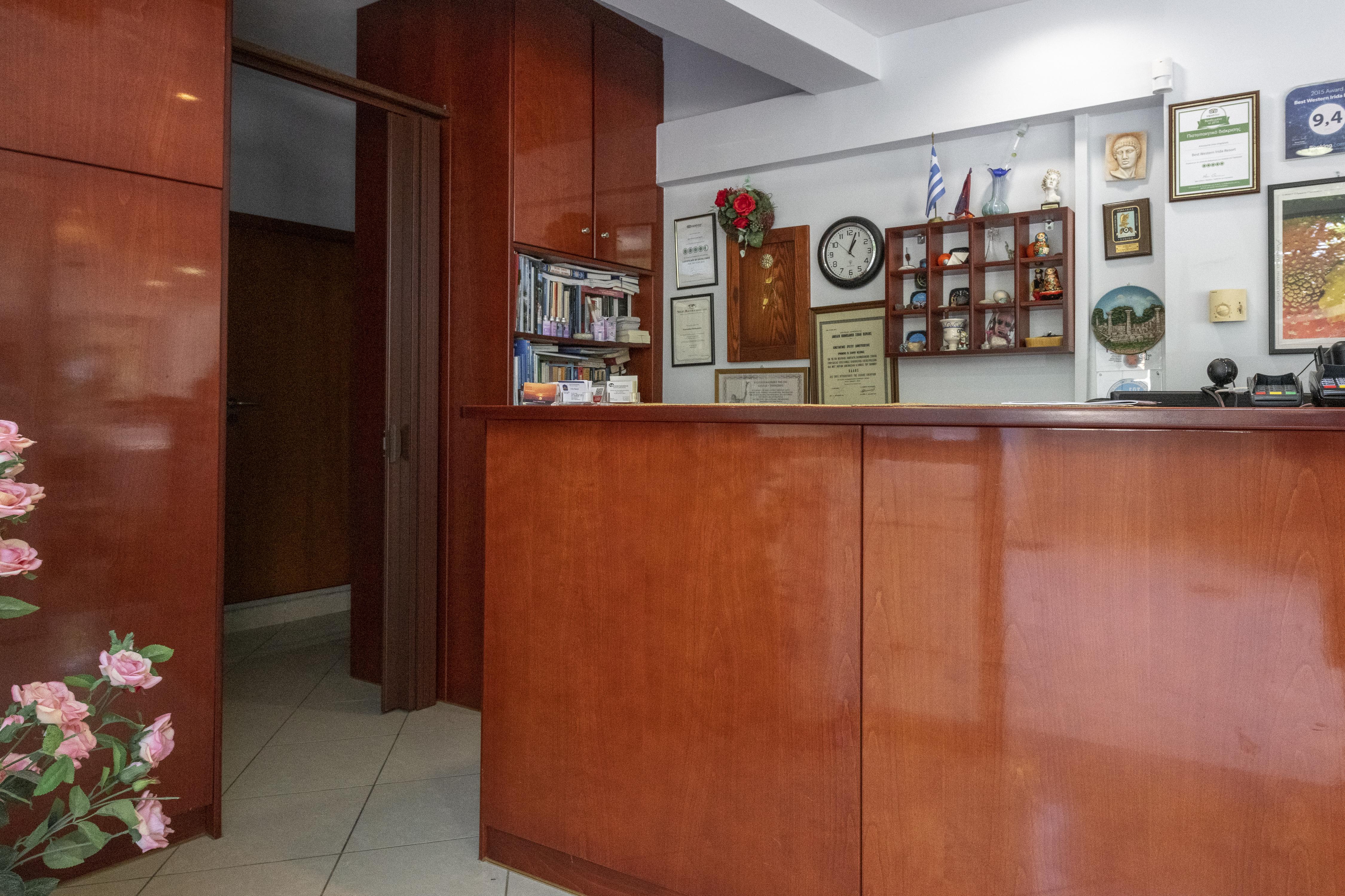 Irida Beach Resort Suites キパリシア エクステリア 写真