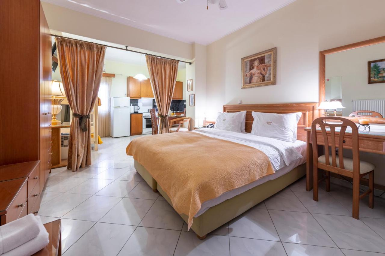 Irida Beach Resort Suites キパリシア エクステリア 写真