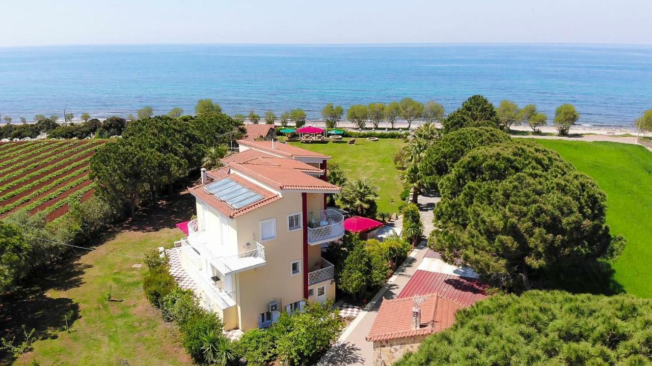Irida Beach Resort Suites キパリシア エクステリア 写真